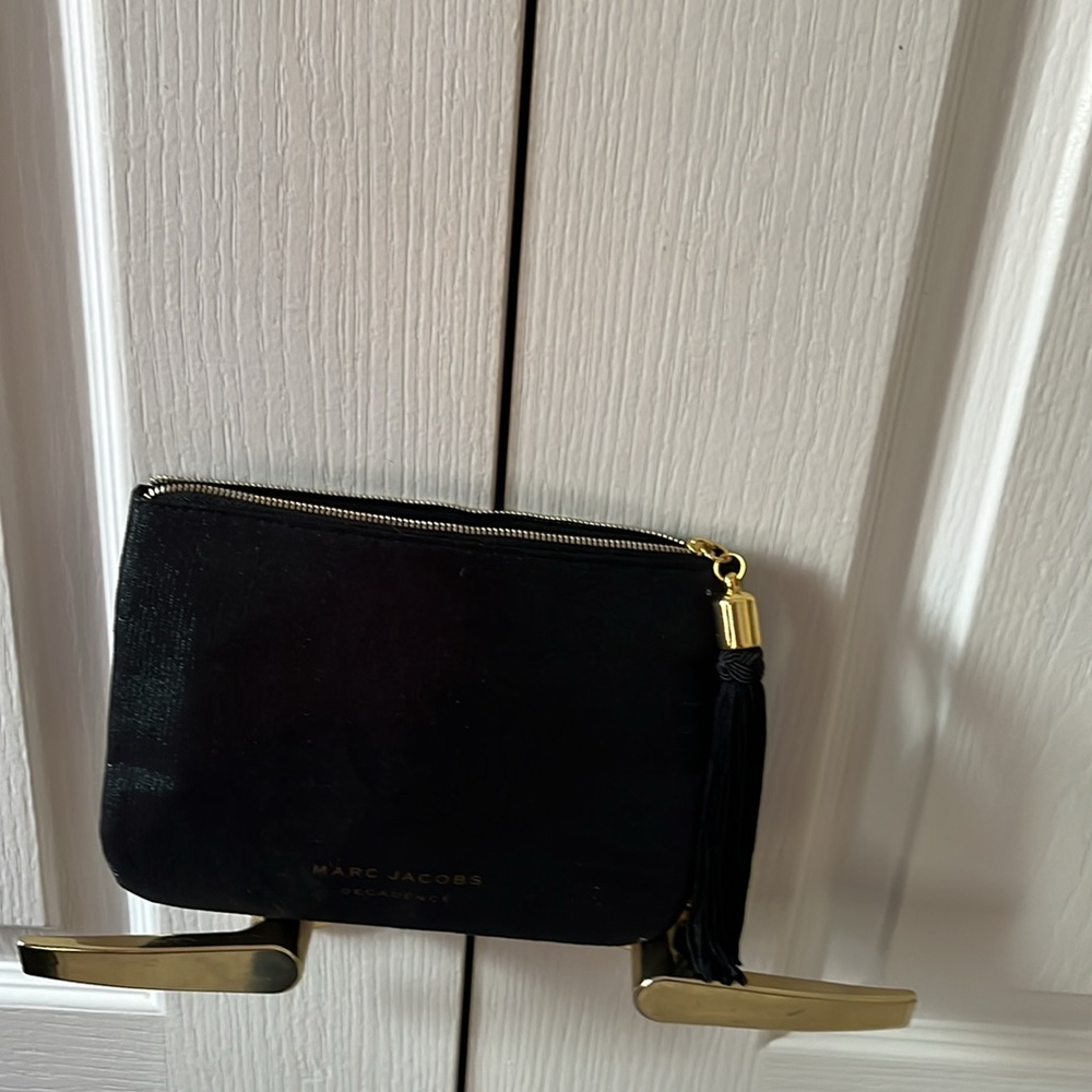 Cosmetic pouch - Picture 3 of 7